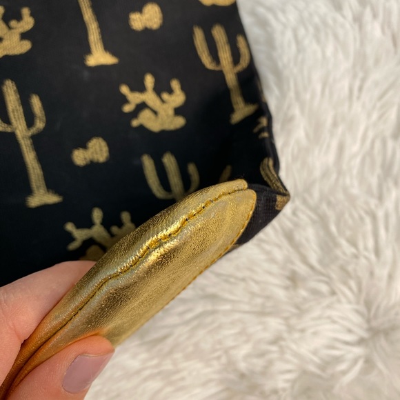 Aloha Black Large Canvas Cactus Cosmetic Makeup Bag - Picture 4 of 10